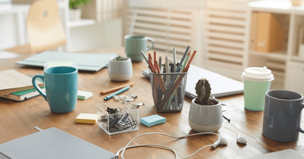 Objects and Clutter